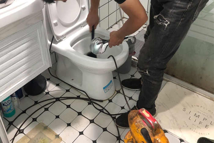 南林乡马桶堵塞自己疏通还是找师傅？专业上门服务让你省时更省心
